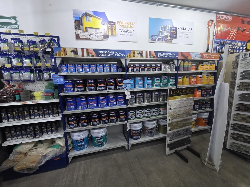 Pisos, azulejos y acabados en Ferra